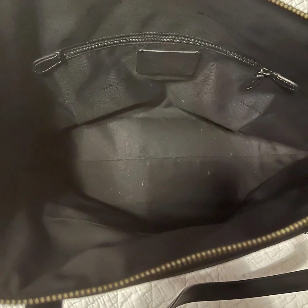 Coach Taylor zip tote with dust bag